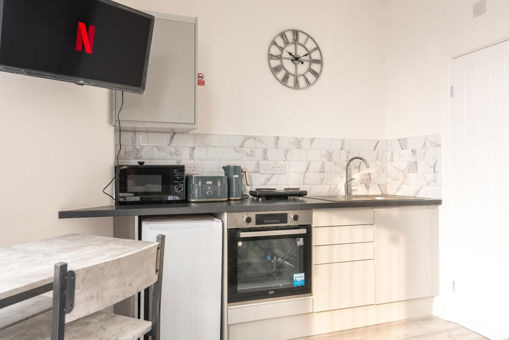 Cosy Cardiff Apartments - Garden Lounge Extérieur photo